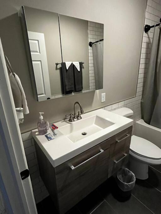 Appartement Downtown 1 Bed + Workstation @ Maiden Lane